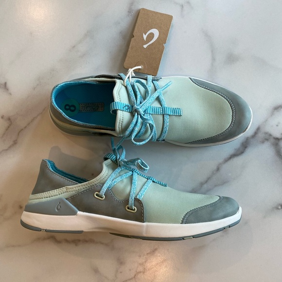 OLUKAI Miki Li Hybrid Casual Lightweight Drop In Heel Pale Moss Green Dolphin - Picture 1 of 11
